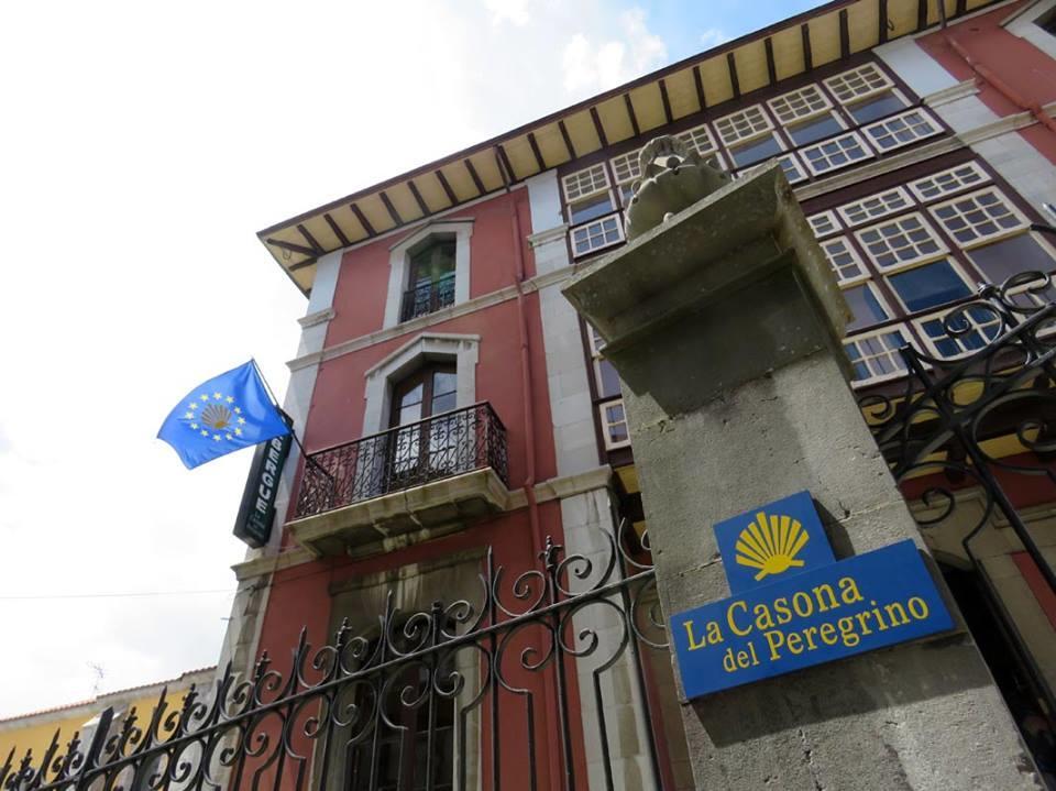 Albergue La Casona Del Peregrino Лянес Екстериор снимка